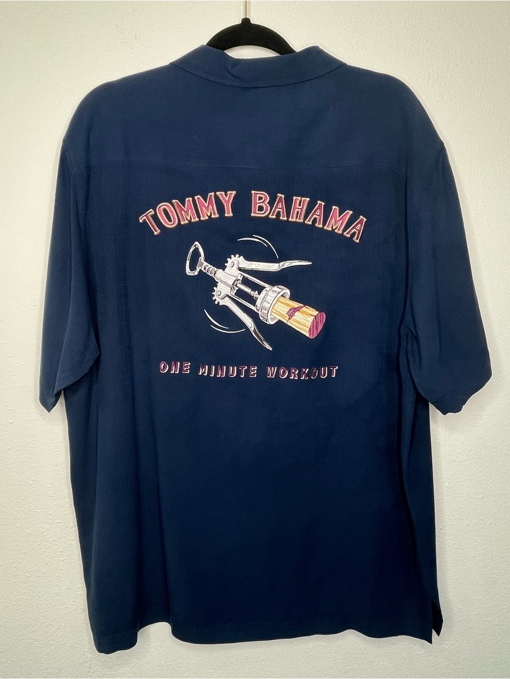 Tommy Bahama Dark Blue Hawaiian Embroidered Silk Shirt Men's Large 1 Min Workout